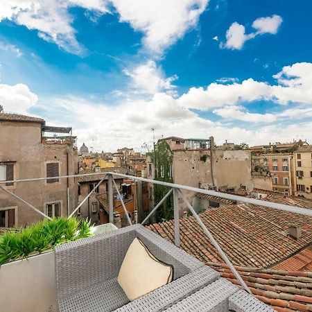 Two Bedrooms Apartment With Solarium With View On San Peter Church And Sant'Angelo Castle Рим Екстериор снимка