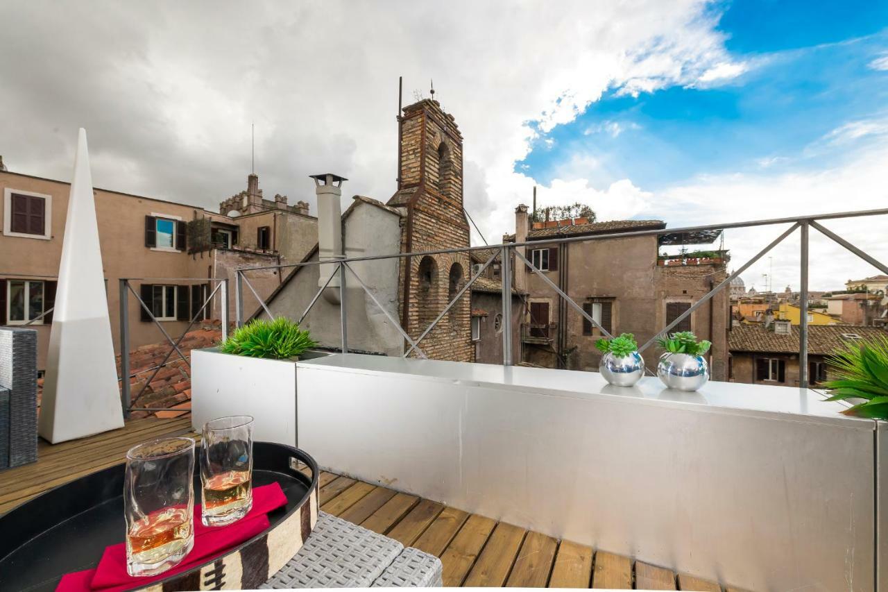 Two Bedrooms Apartment With Solarium With View On San Peter Church And Sant'Angelo Castle Рим Екстериор снимка